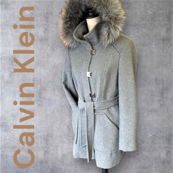 Calvin Klein-women’s 6 belted wool blend detachable faux fur hood. Like new!!
